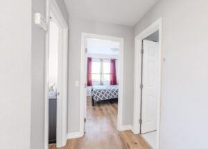 Hallway (34549 Melissa Ter)