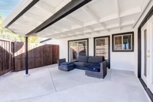 Outdoor DSC09554 (Custom)